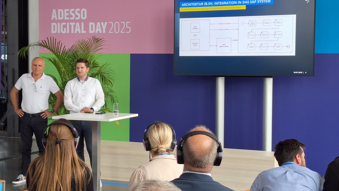 Präsentation der technischen Architektur zur Integration von KI in SAP-Systeme